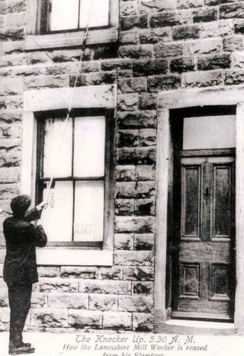 03-2-Human-Alarm-Clock